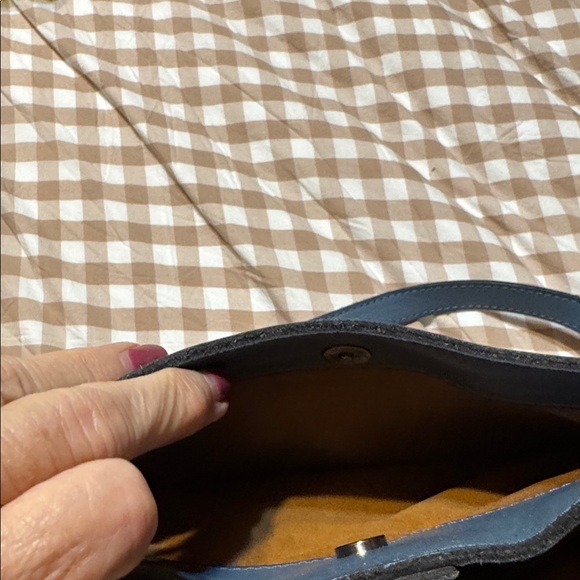 Stylish Blue Leather Shoulder Bag by Patricia Nash - Picture 3 of 9